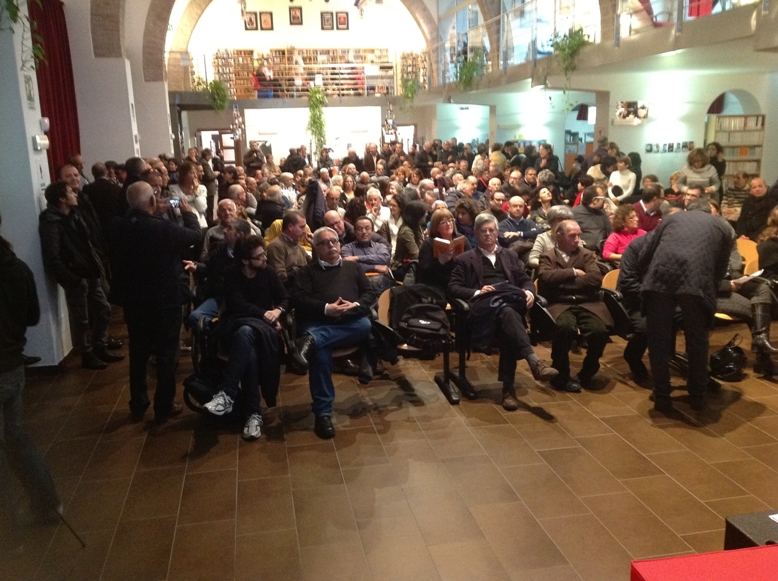 Il pubblico che ha assistito al dibattito (F. M. Marteddu)