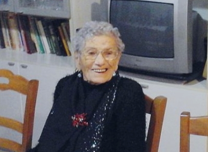 la centenaria oranese Santina Brundu