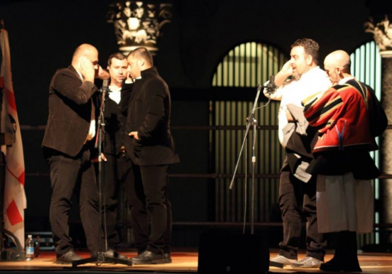 tenore sos emigrantes (f. tottusinpari.blog.tiscali.it)