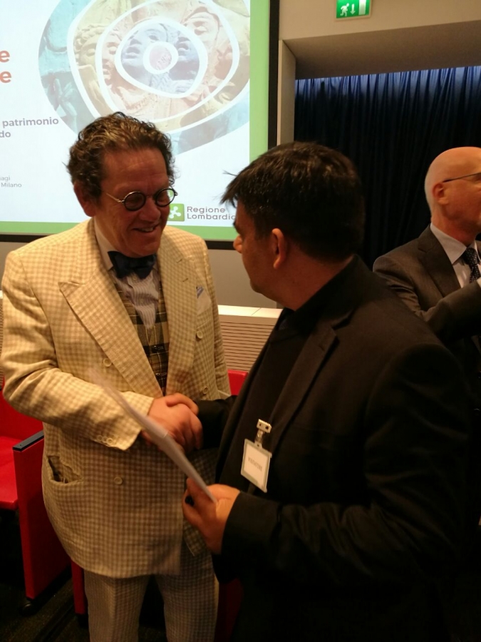 L'assessore alla Cultura Francesco Crisponi con lo storico Philippe Daverio